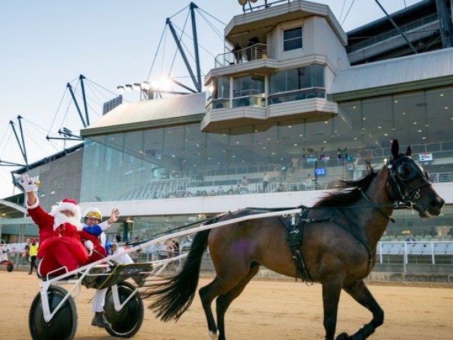 santa on horse cropped 1